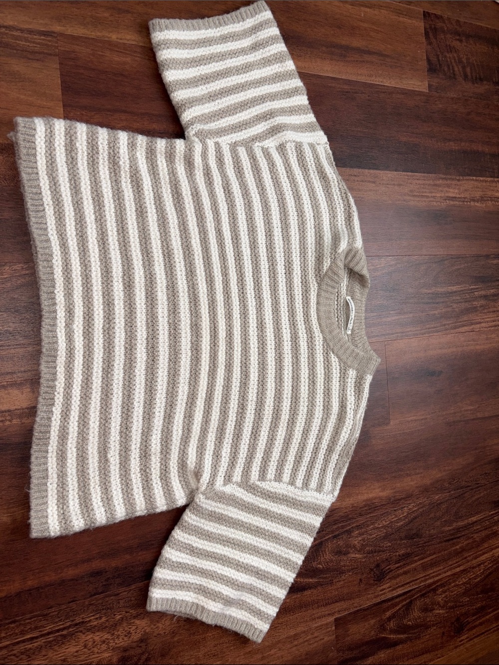 Oversized Striped Short-Sleeve Knit Sweater in Beige and Cream